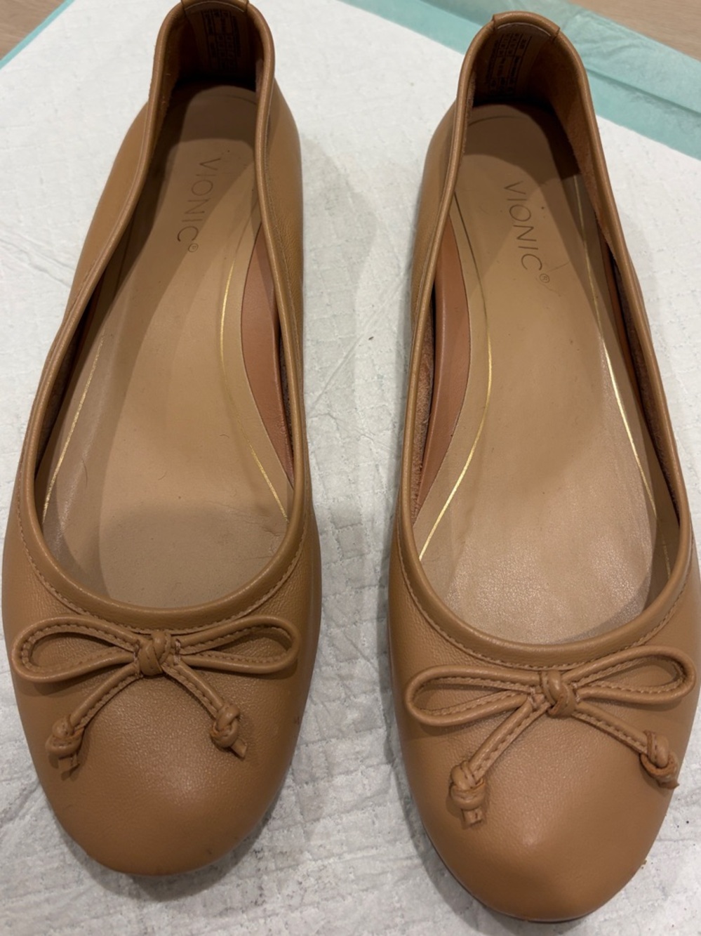 Vionic Tan Bow Ballet Flats in Leather